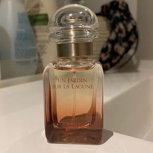 Hermes Un Jardin sur la Lagune